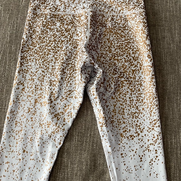 ZYIA Active White Gold Sparkle Legging - Picture 5 of 7